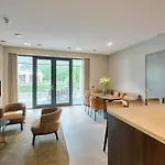 Apartment Droomsuites Texel 4 Personen By Droomvilla Den Burg